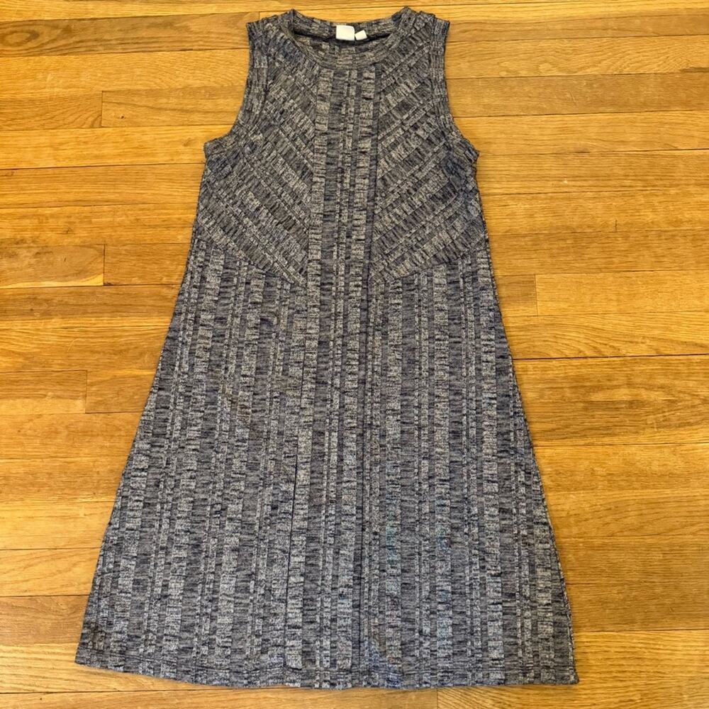 Gap gray sleeveless knee length a-line sweater dress size small S
 b52